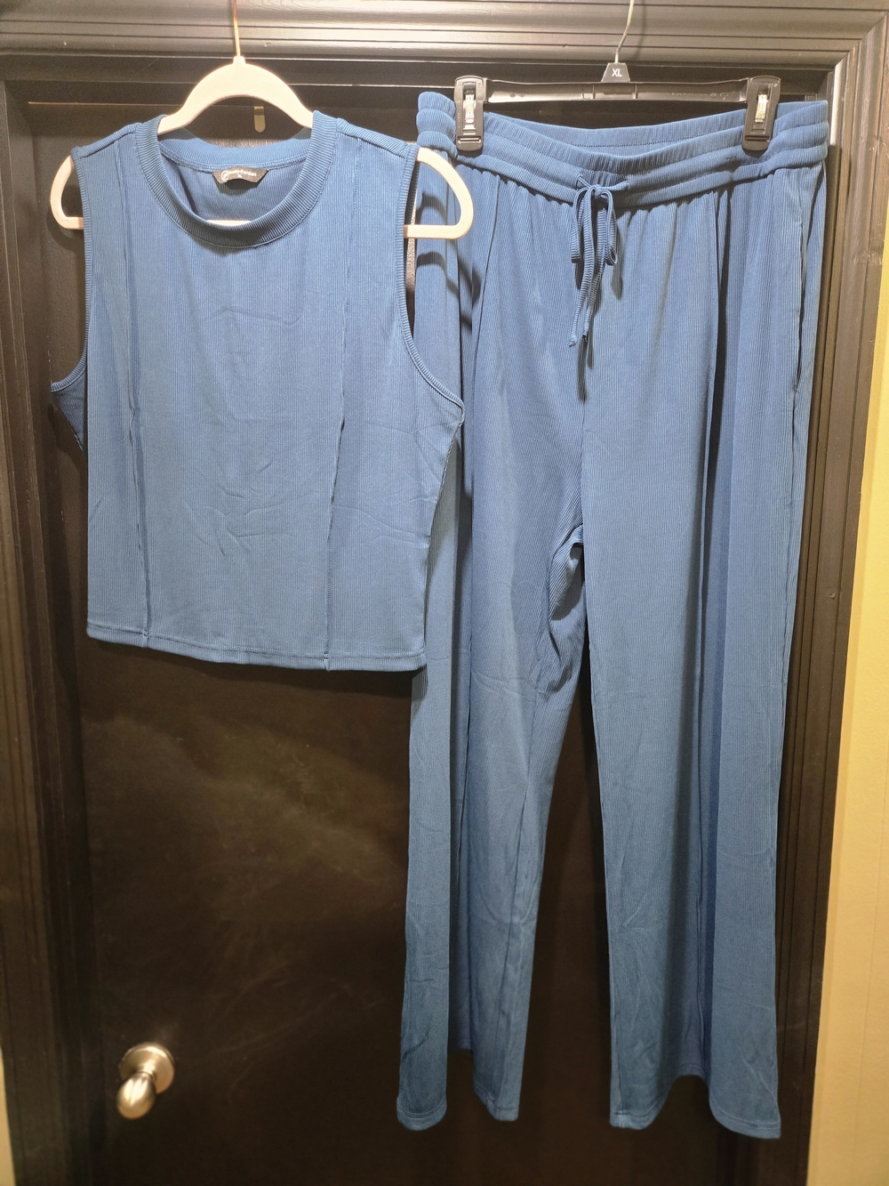 Women’s Blue Ribbed Lounge Set - Sleeveless Top & Drawstring Pants
